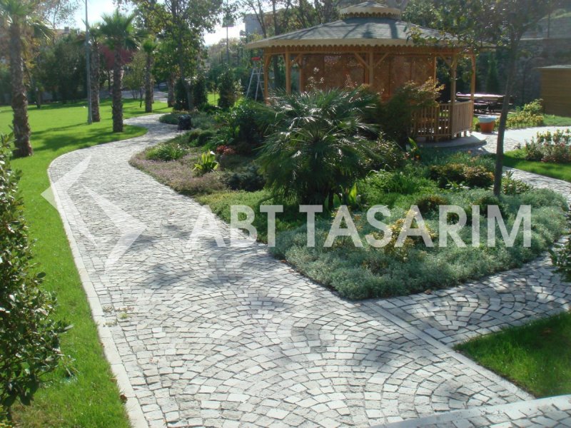 Sarıyer Belediyesi Park Ve Bahçeler Bakım İşi